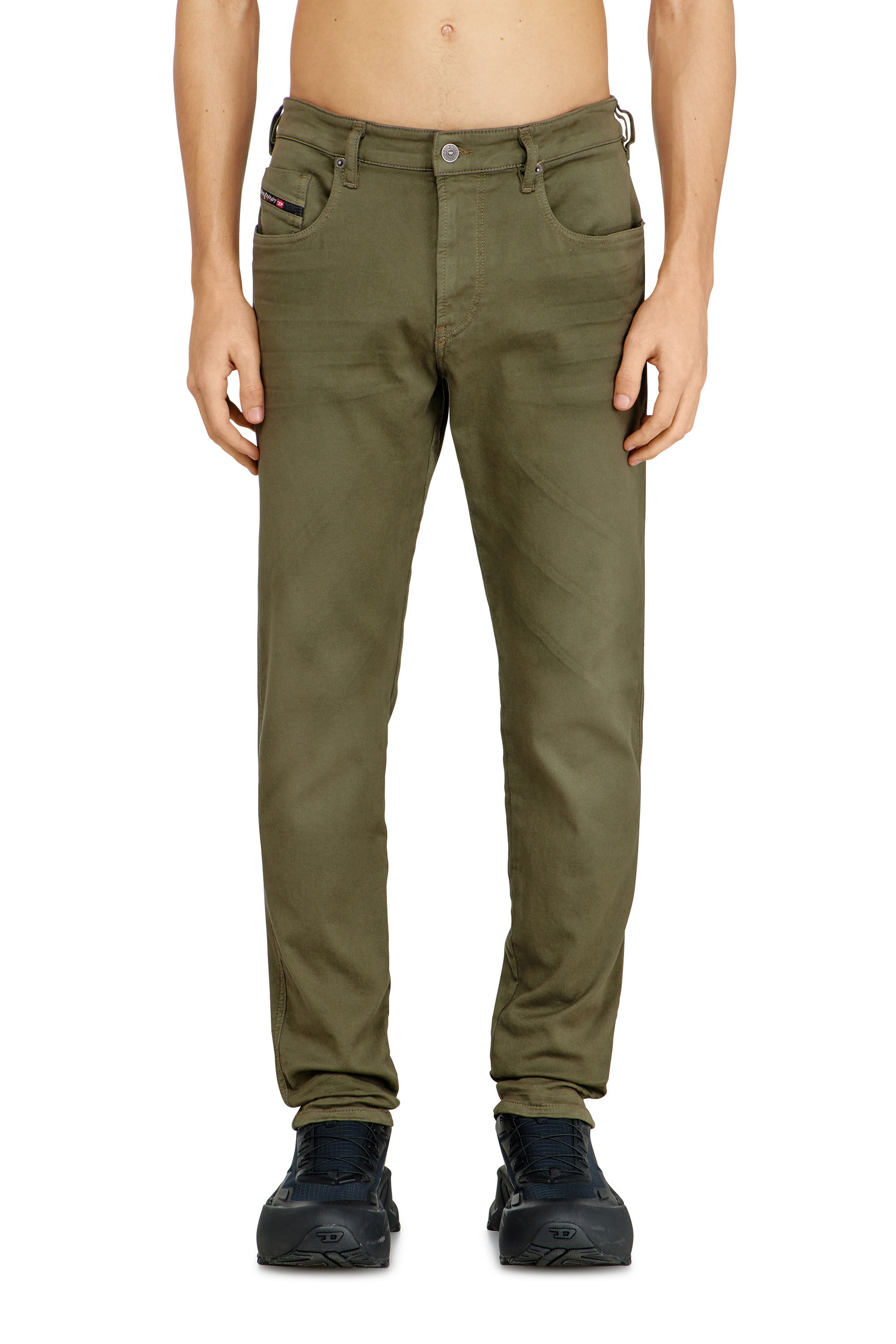 Diesel - Man's Slim 2062 D-Strukt Joggjeans&reg; 0670M, Military Green - 3
