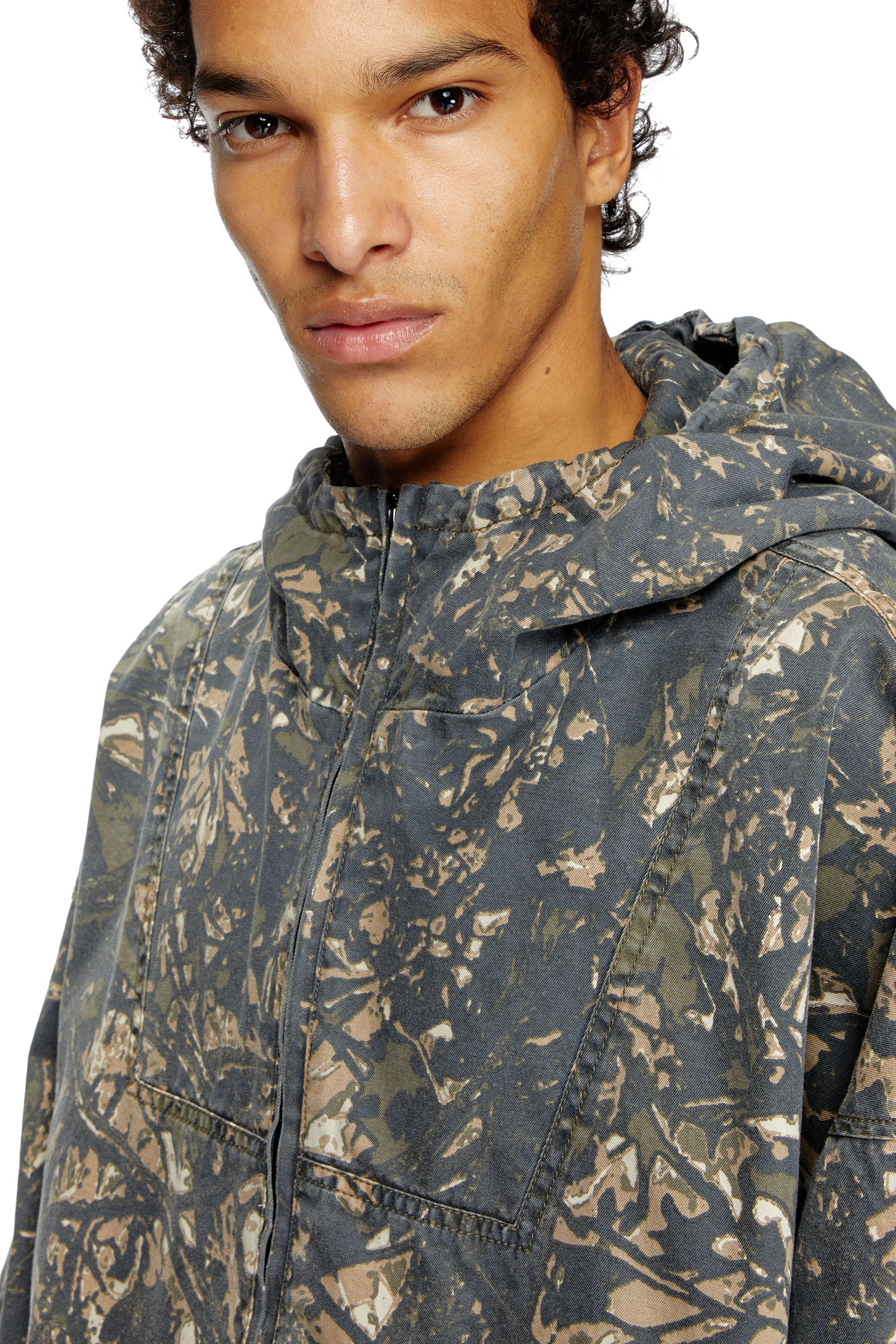 Diesel - J-LINT, Man's Hooded jacket with camo print in Green/Brown - 5