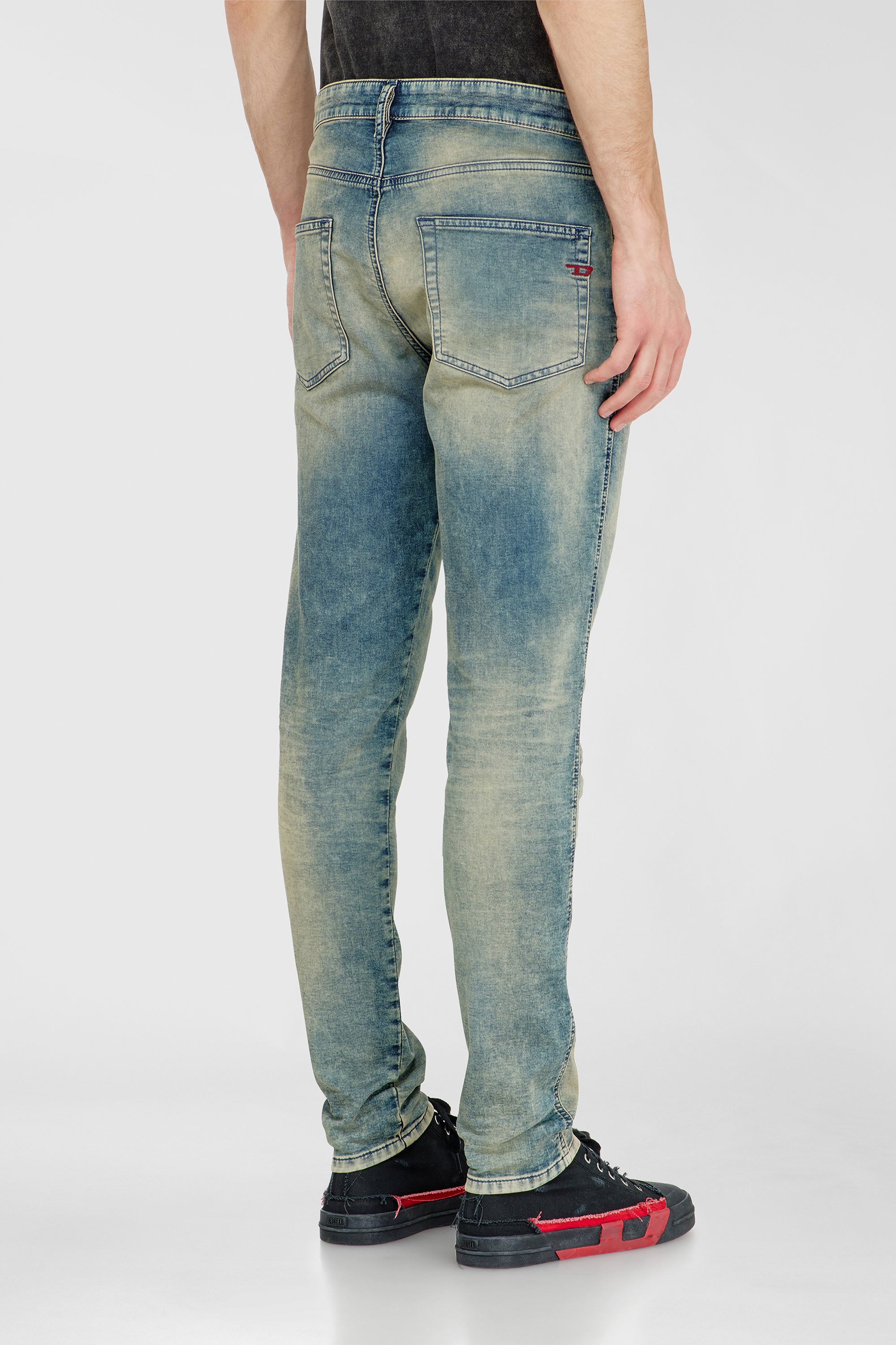 Diesel - Man's Slim 2062 D-Strukt Joggjeans&reg; 09P60, Medium blue - 3