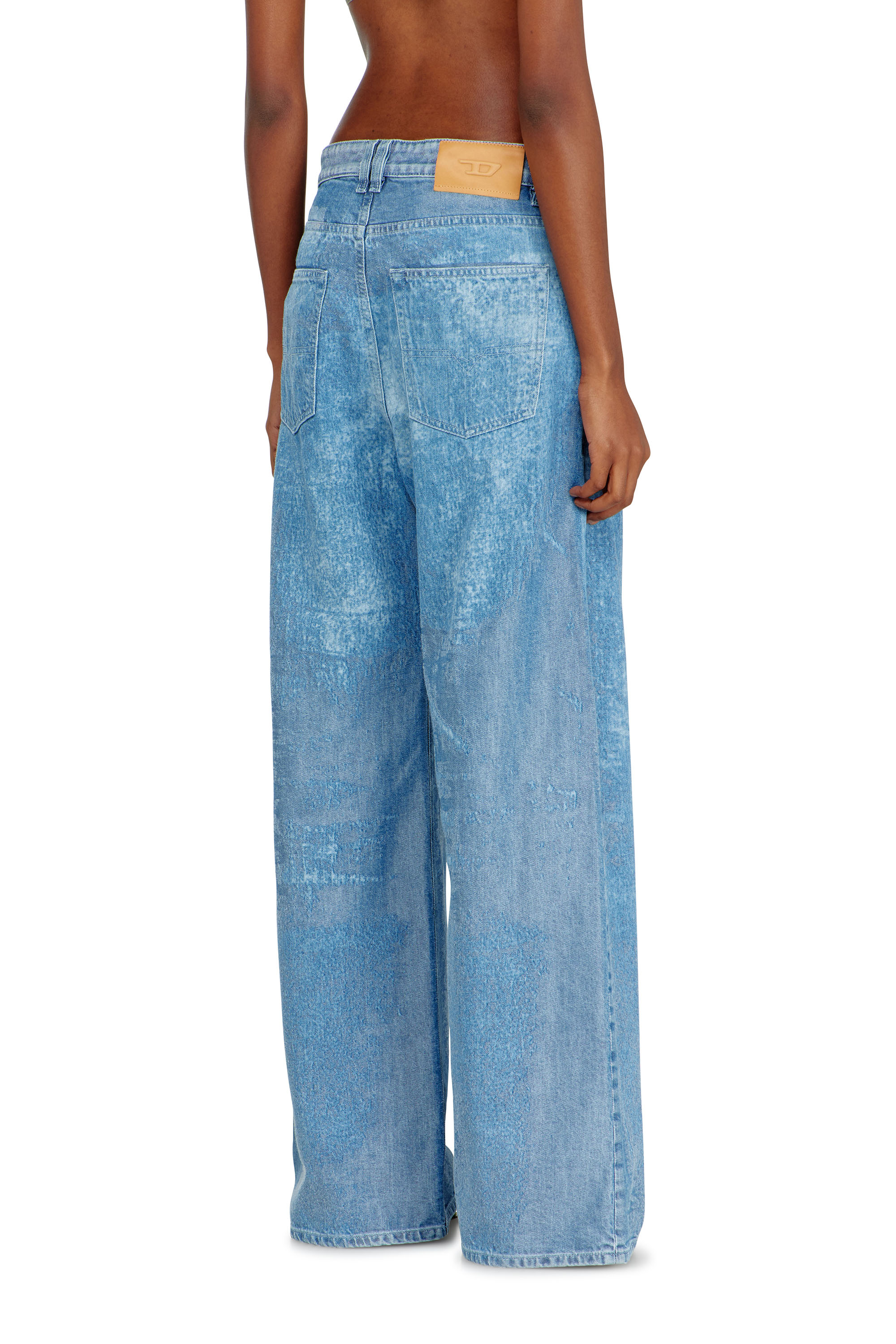 Diesel - Woman's Relaxed Jeans 1996 D-Sire 09P23, Light Blue - 4