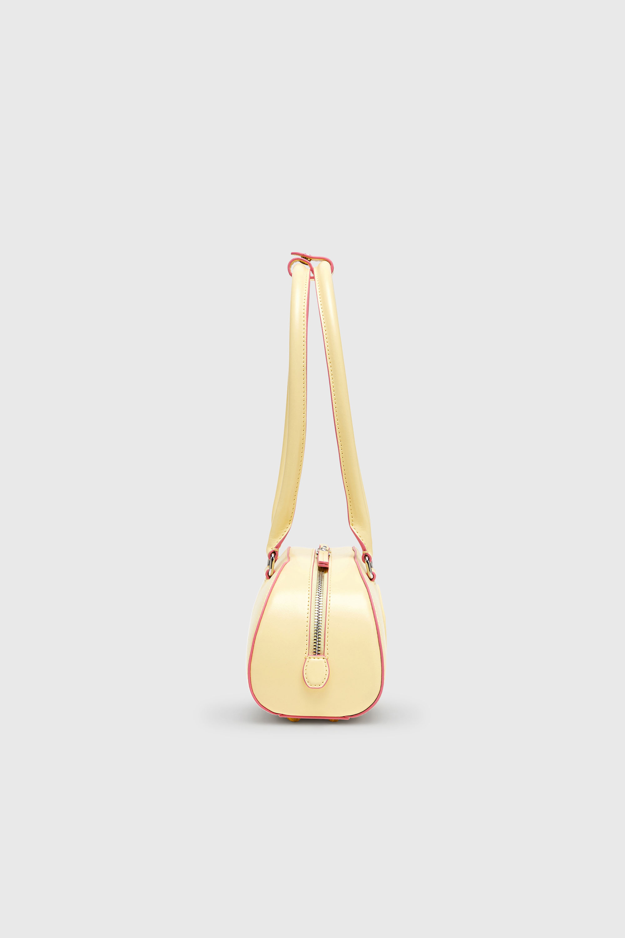 Diesel - 1DR DOME SHOULDER EW, Woman's 1DR Dome - Elongated bowling bag in leather in Yellow - 5