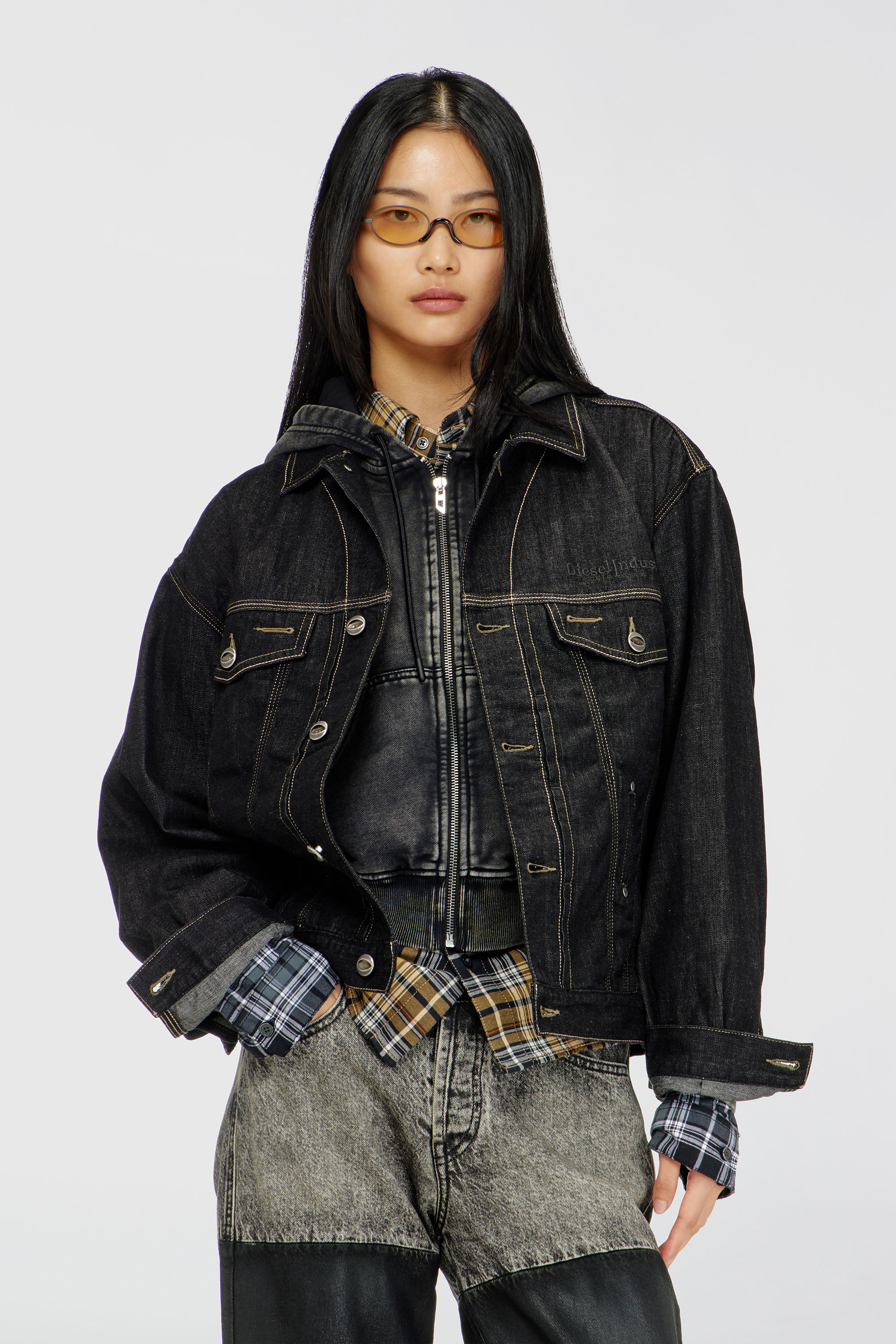 Diesel - D-DENVER, Unisex's Trucker jacket in rinse denim in Black/Dark grey - 1