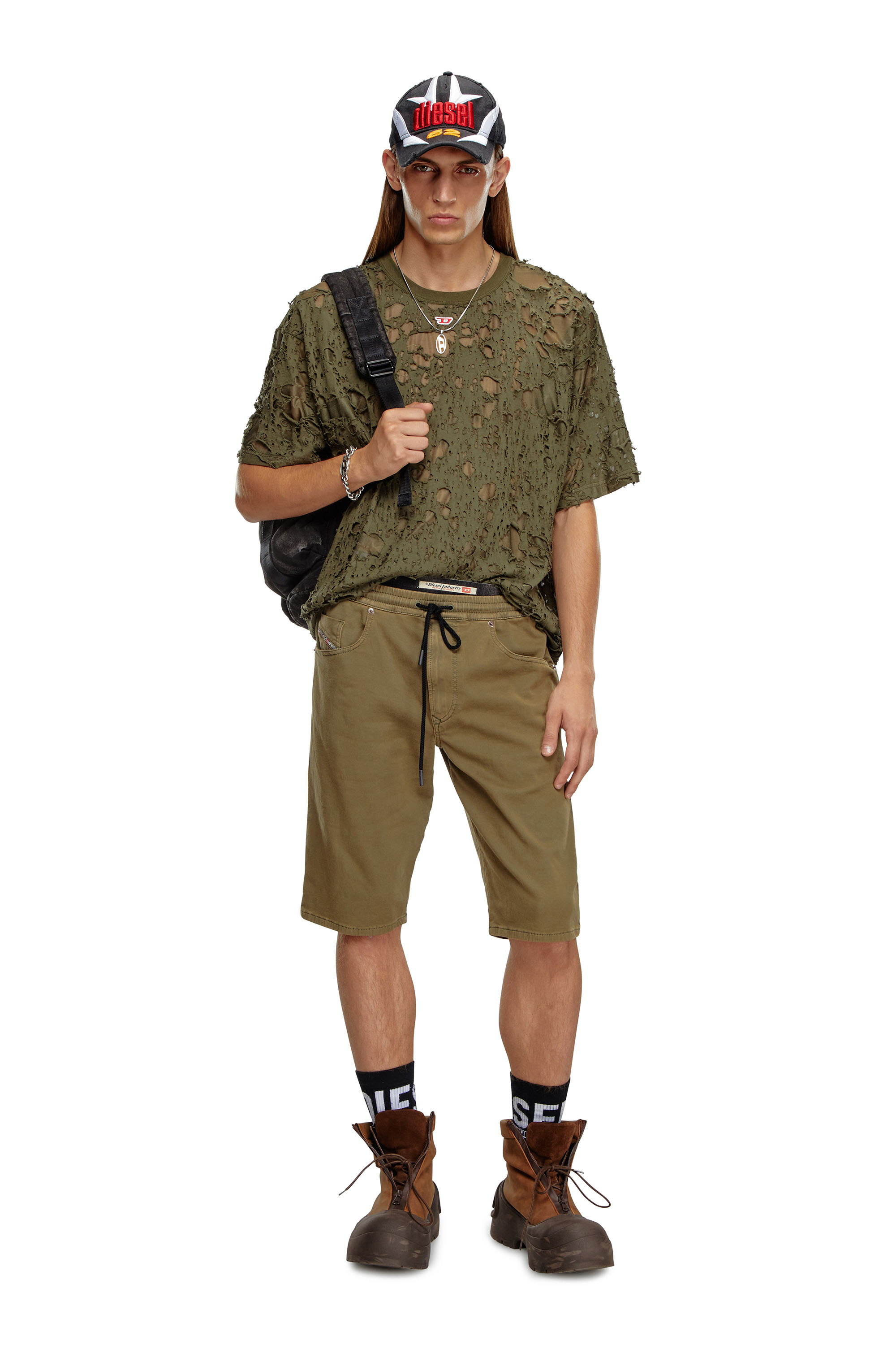 Diesel - 2033 D-KROOLEY-SHORT JOGG, Man's Chino shorts in JoggJeans in Military Green - 2