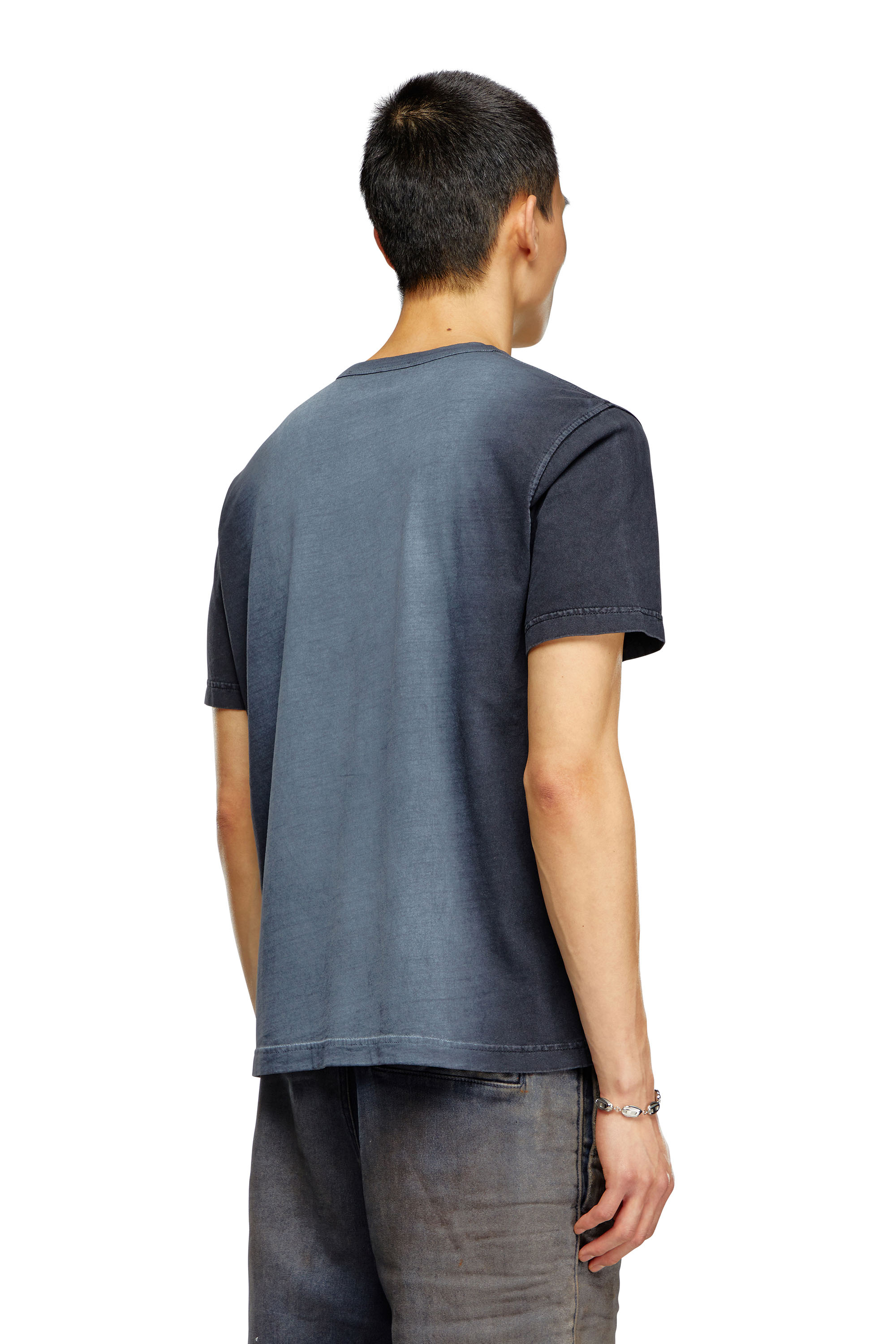 Diesel - T-ADJUST-Q2, Man T-shirt in sprayed cotton jersey in Black - Image 4
