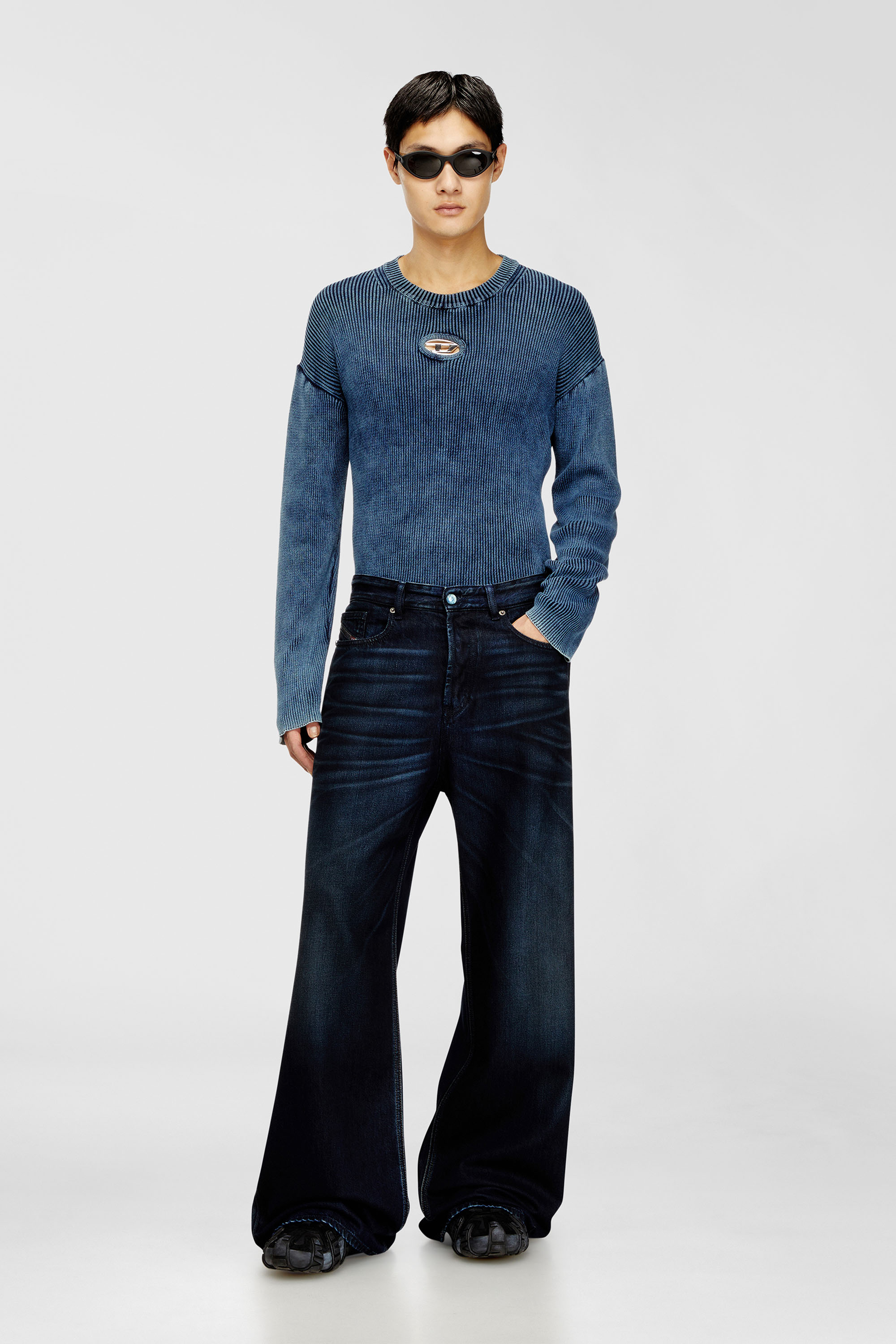 Diesel - Man's Relaxed Jeans D-Rise 09N21, Dark Blue - 2